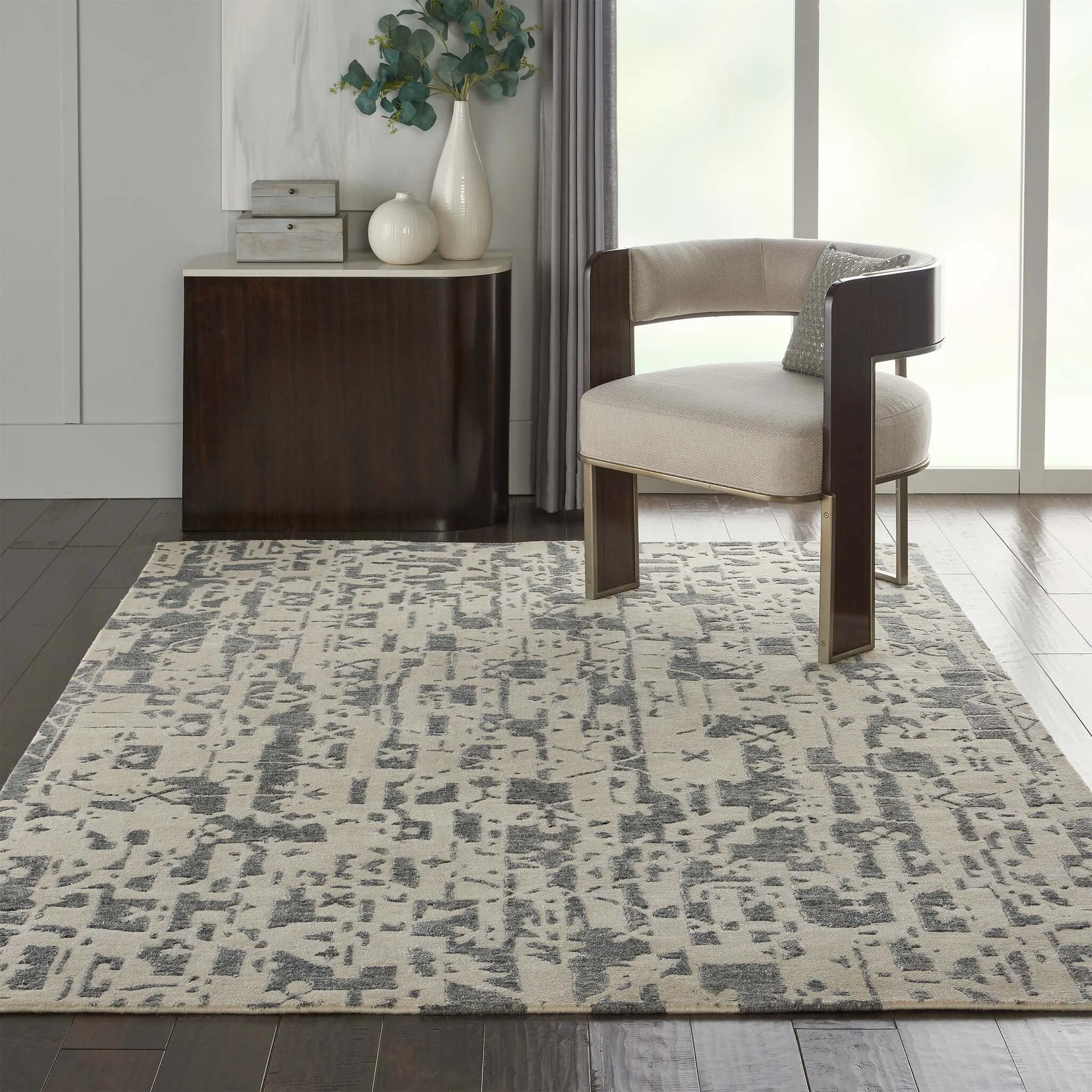 Silk Shadows SHA19 Transitional Rug